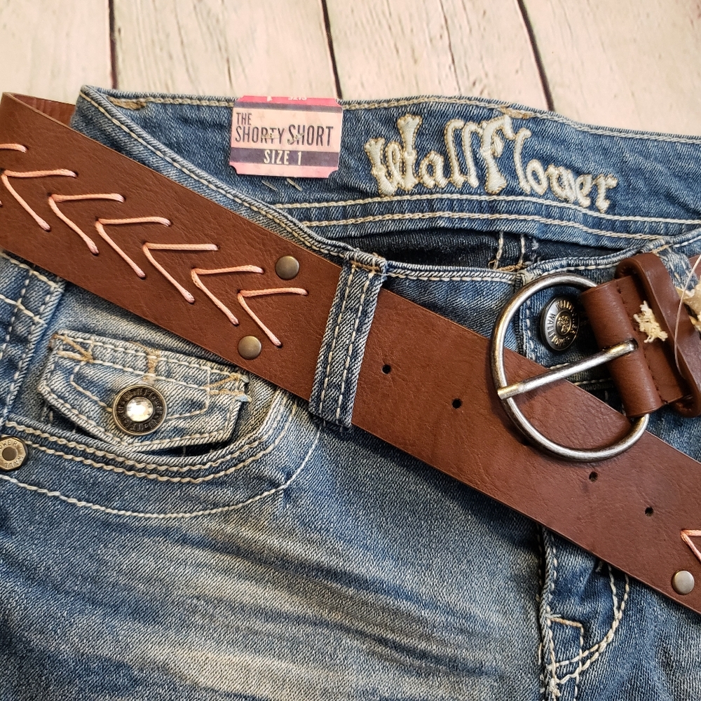 Wallflower Denim Shorty Shorts with Belt - Picture 2 of 6